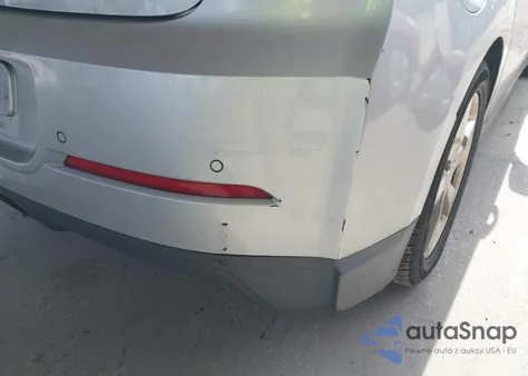 2015 Chevrolet Volt из США, поврежденный, VIN 1G1RB6E47FU106018